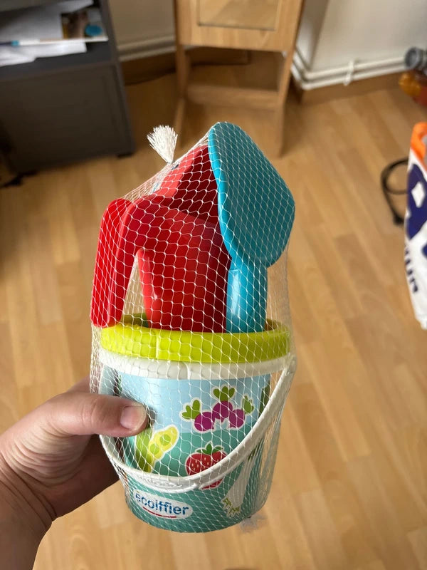 Seau avec 4 accessoires + couvercle - Écoiffier